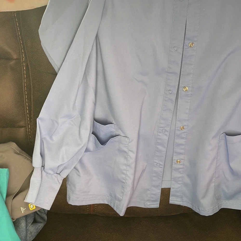 Womens L UA Scrub Jacket - Picture 3 of 5